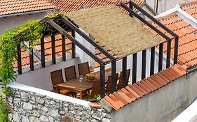 Shisha Stone House